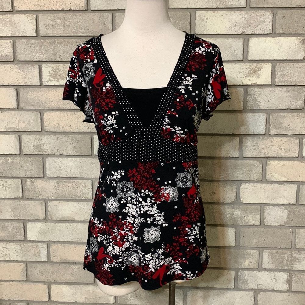 3for$20 blouse fits small tighter fit or xs loose fit